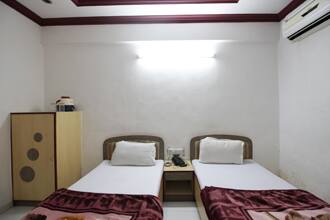 Hotel Royal Park, Ahmedabad 2